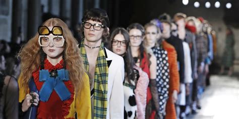 passerella gucci anni 60|10 look Gucci Alessandro Michele che hanno fatto la storia.